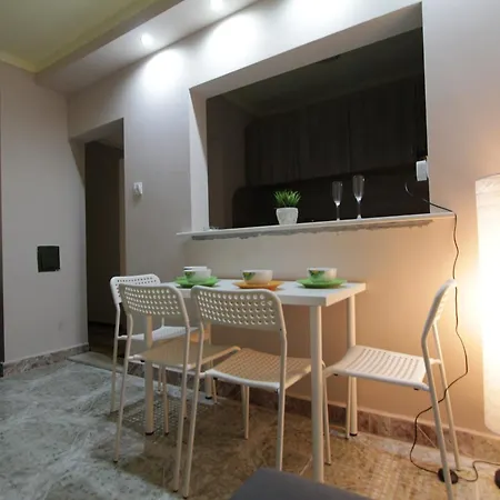 Apartments Primorsko アパート プリモルスコ